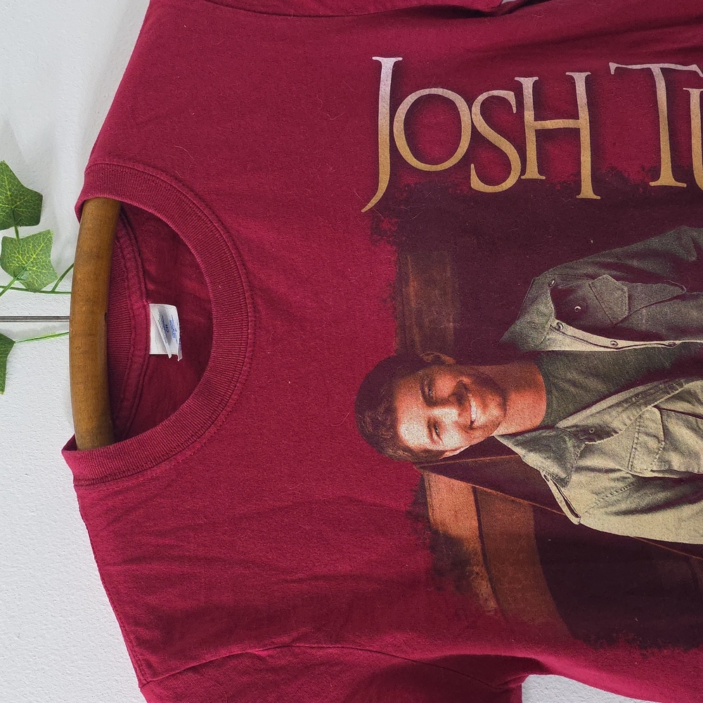 Country Josh Turner Concert Tour Maroon Tshirt - Picture 3 of 8